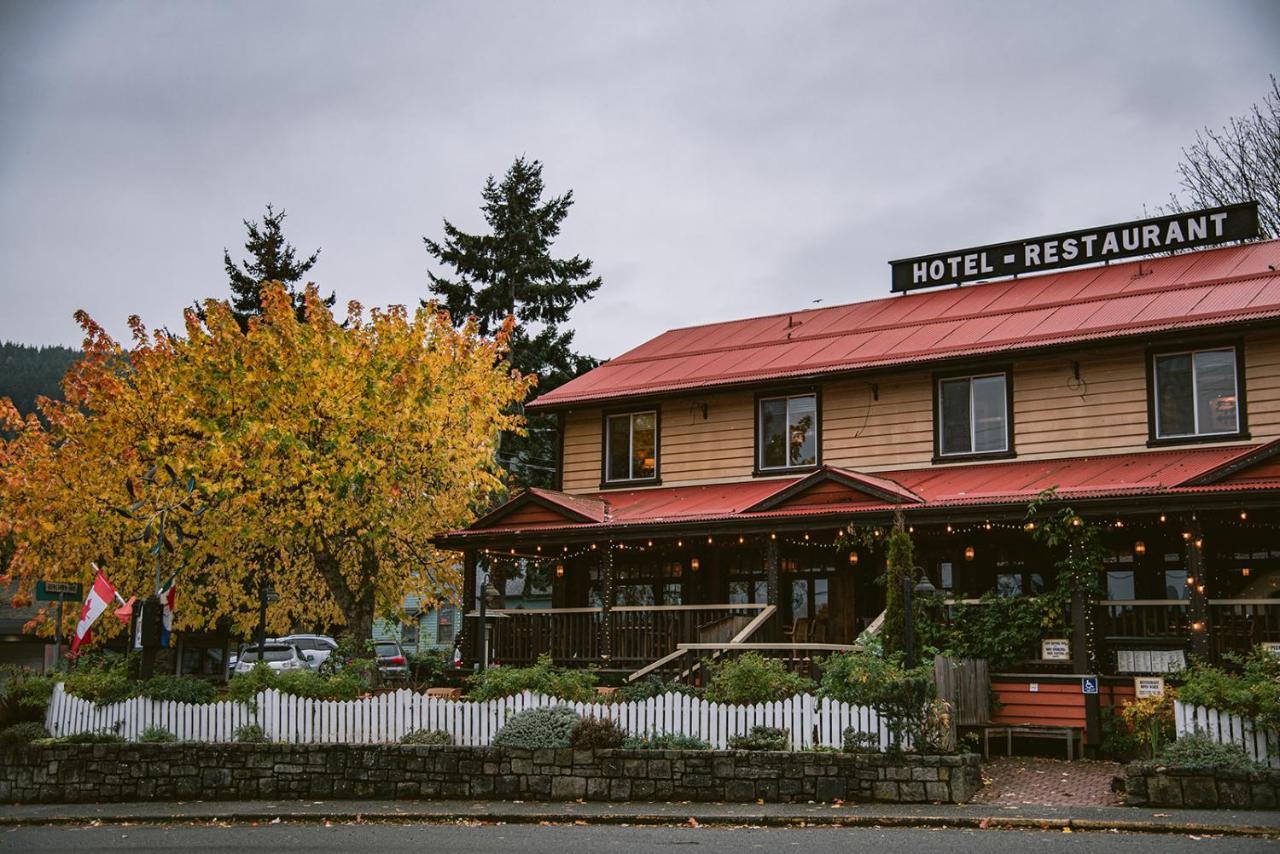 Salt Spring Inn Ганг Экстерьер фото