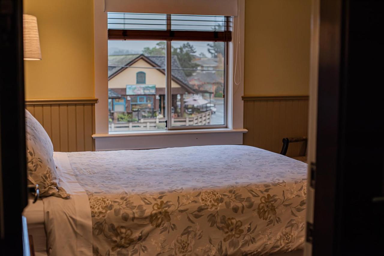 Salt Spring Inn Ганг Экстерьер фото